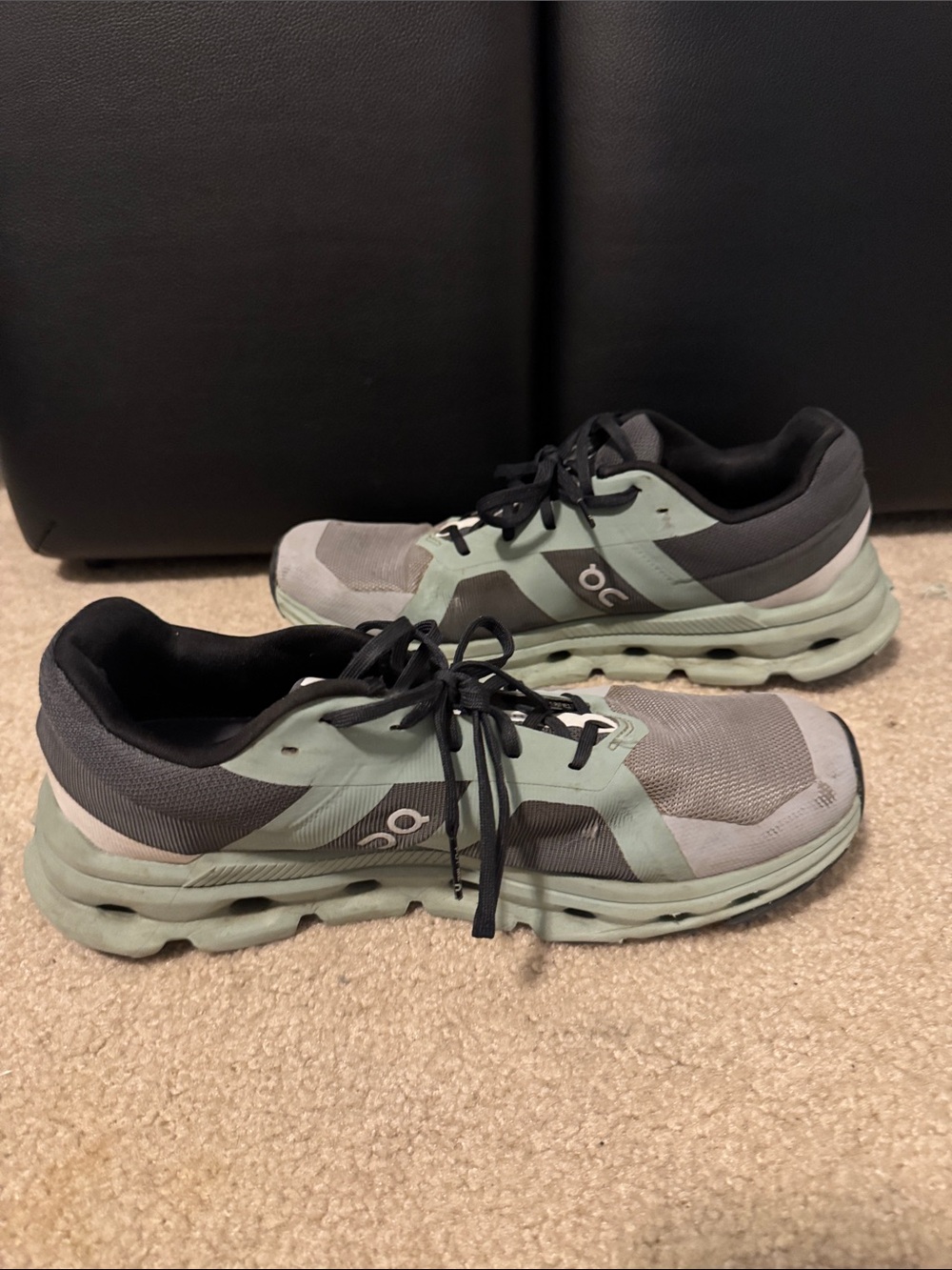 On Cloud CloudRunner Men's Gray and Mint Green Running shoes - Picture 3 of 4